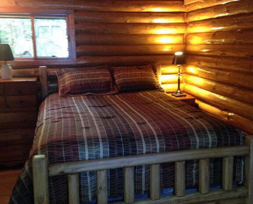 Bear Cabin Queen Bed