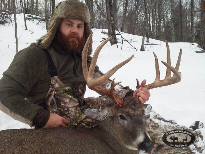Midwest Guided Whitetail Deer Hunt Trophy